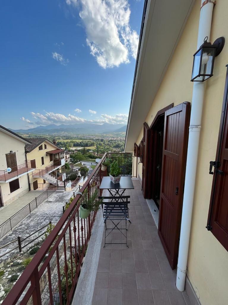 Apartamento Il Nido Castel Di Sangro Exterior foto